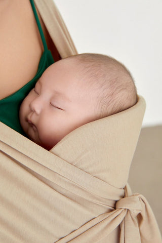 コニー抱っこ紐FLEX SoftBreeze™(サイズ調節可能 / ヘッドサポート付き 旧:Elastech™)