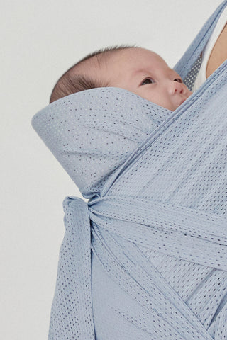 コニー抱っこ紐FLEX AirMesh™(サイズ調節可能 / ヘッドサポート付き)