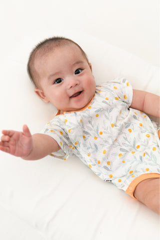 Newborn コットンメッシュボディスーツ