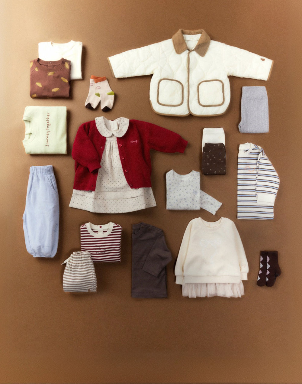 コニー | Konny | 抱っこ紐からスタイ・ベビー服まで