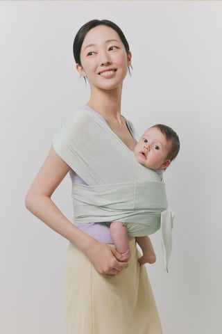 コニー抱っこ紐FLEX AirMesh™（サイズ調節可能 / ヘッドサポート付き）
